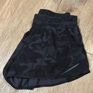 Hotty Hot low-rise Lululemon shorts